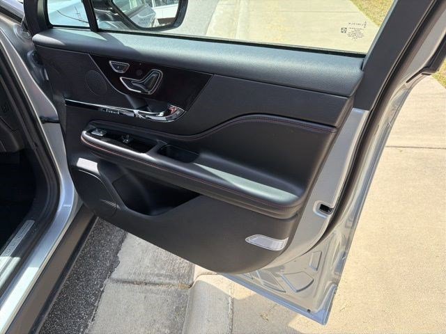 Used 2024 Lincoln Corsair Reserve w/ Equipment Group 201A image 25