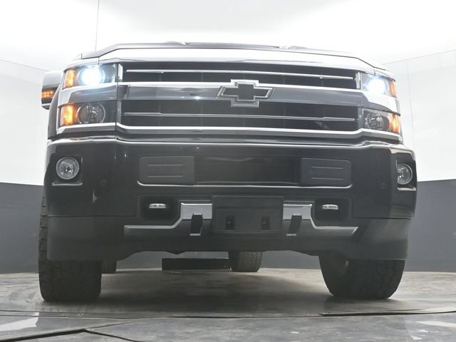 Used 2019 Chevrolet Silverado 2500 High Country w/ Duramax Plus Package AWD/4WD image 44