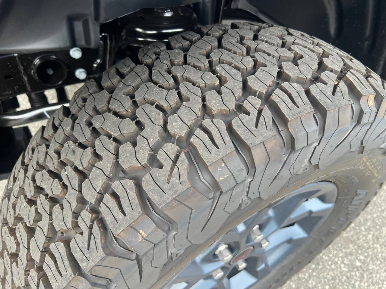 New 2026 Jeep Wrangler Unlimited Sport w/ Dual Top Group AWD/4WD image 13
