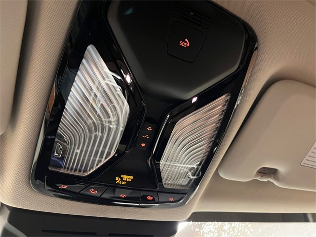 New 2026 BMW X7 xDrive40i w/ Premium Package image 21