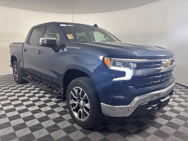 Used 2022 Chevrolet Silverado 1500 LT AWD/4WD image 34