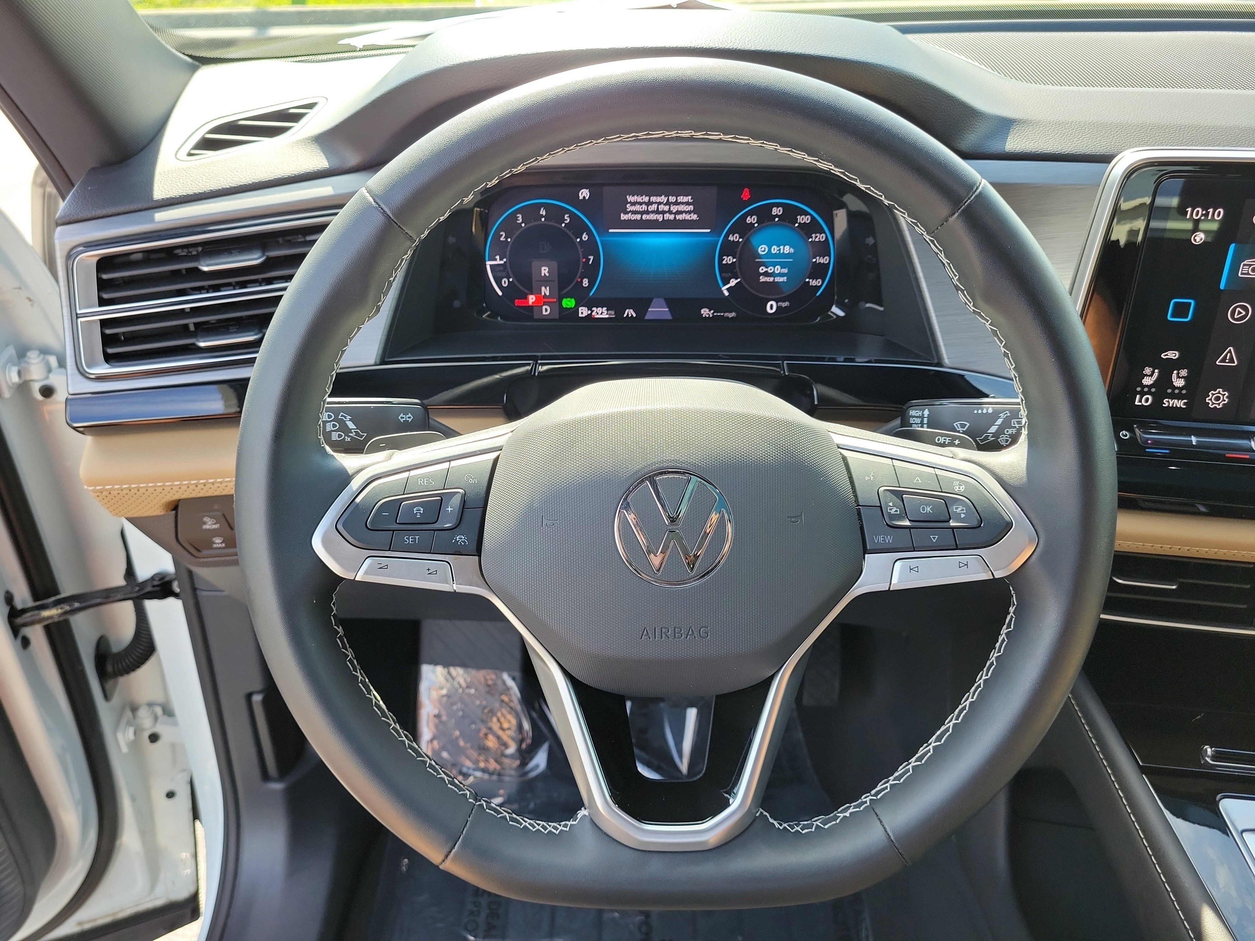 Used 2024 Volkswagen Atlas Cross Sport SE w/ Panoramic Sunroof Package FWD image 26