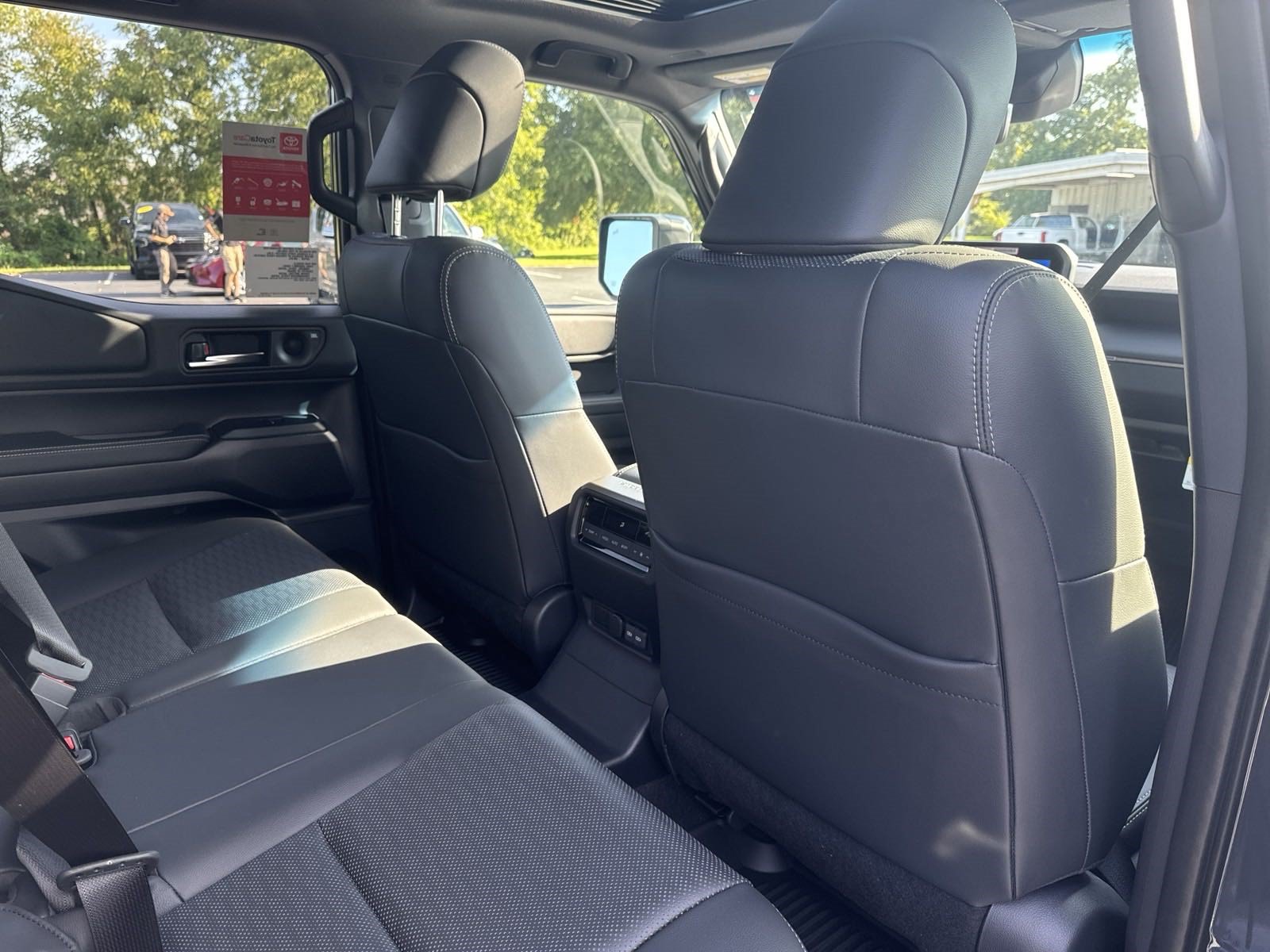 New 2024 Toyota Land Cruiser w/ Premium Package AWD/4WD image 32