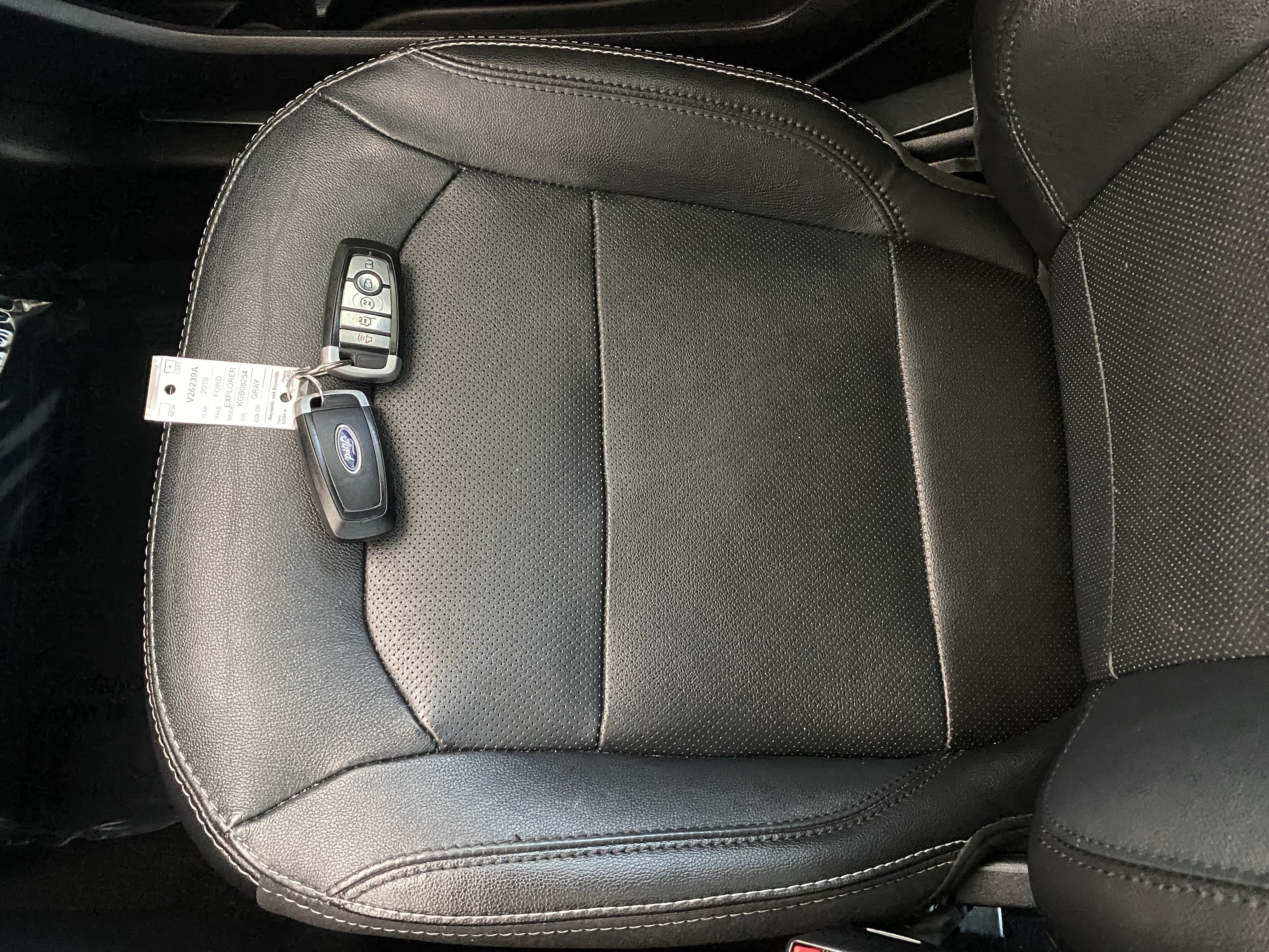Used 2019 Ford Explorer Limited w/ Ford Safe & Smart Package AWD/4WD image 9