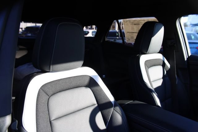 New 2024 Chevrolet Blazer EV LT AWD/4WD image 28