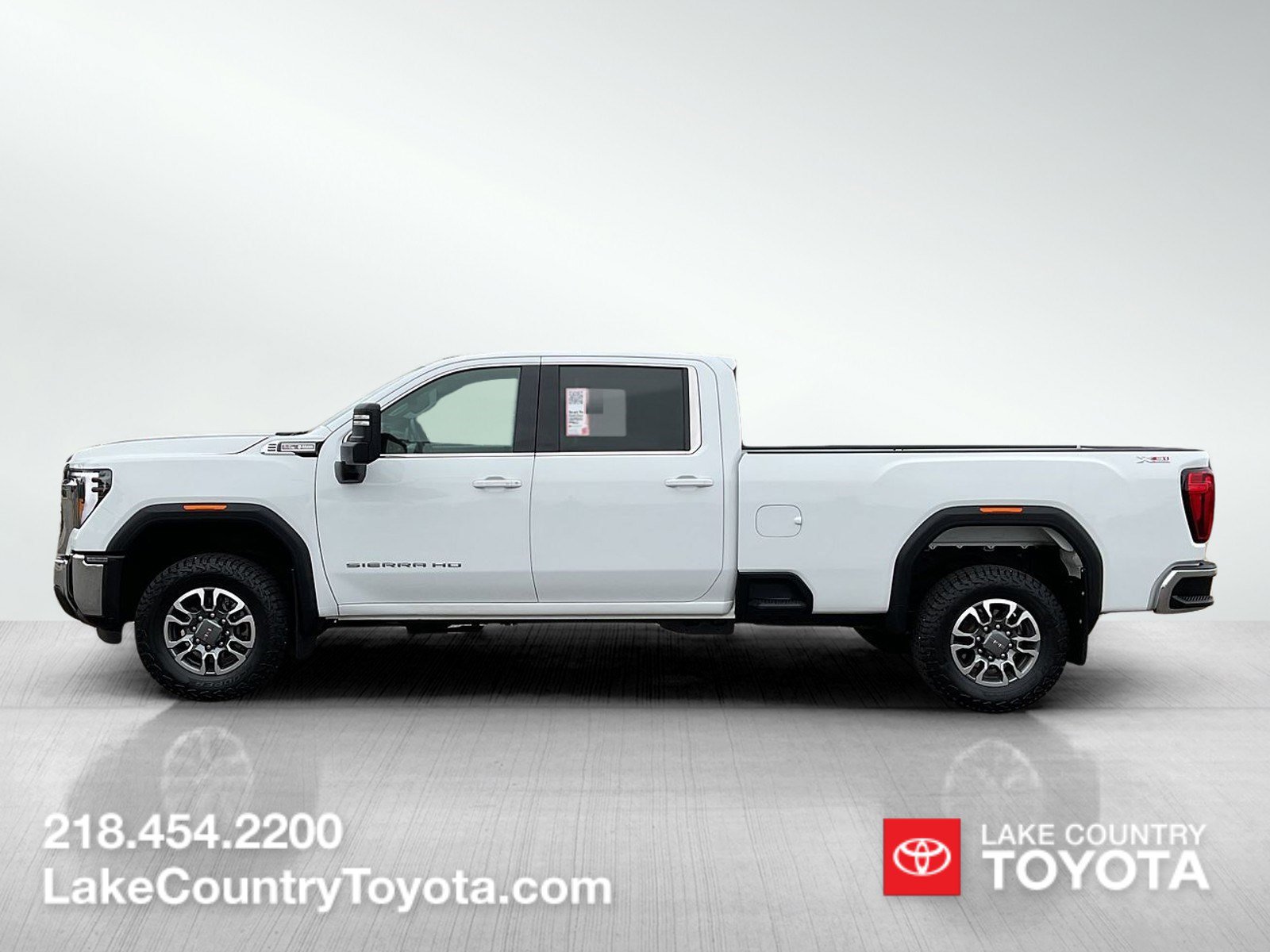 Used 2025 GMC Sierra 3500 SLE w/ SLE Convenience Package AWD/4WD image 2