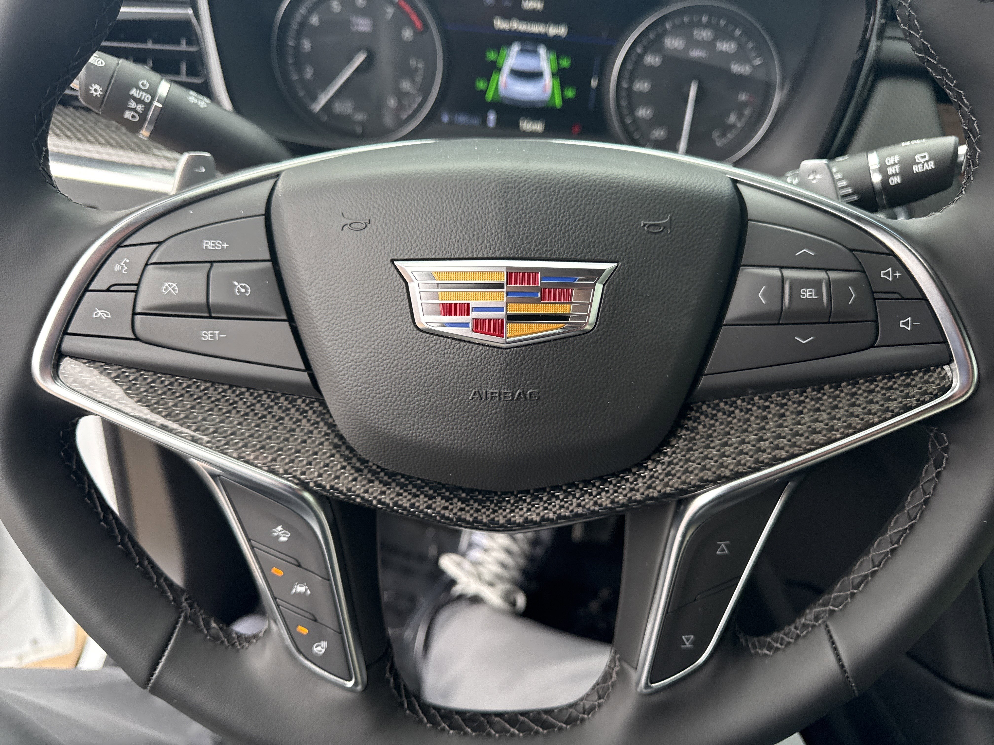 New 2026 Cadillac XT5 Sportv w/ LPO, Onyx Lite Package AWD/4WD image 12