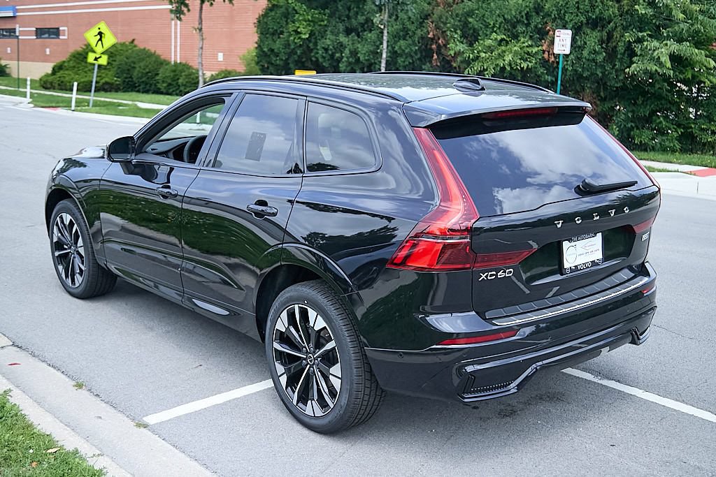 New 2026 Volvo XC60 B5 Plus w/ Climate Package AWD/4WD image 7