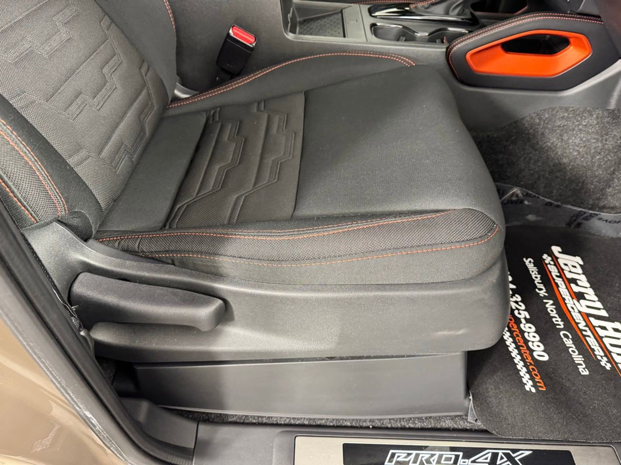 Used 2023 Nissan Frontier PRO-4X w/ Pro Convenience Package image 31