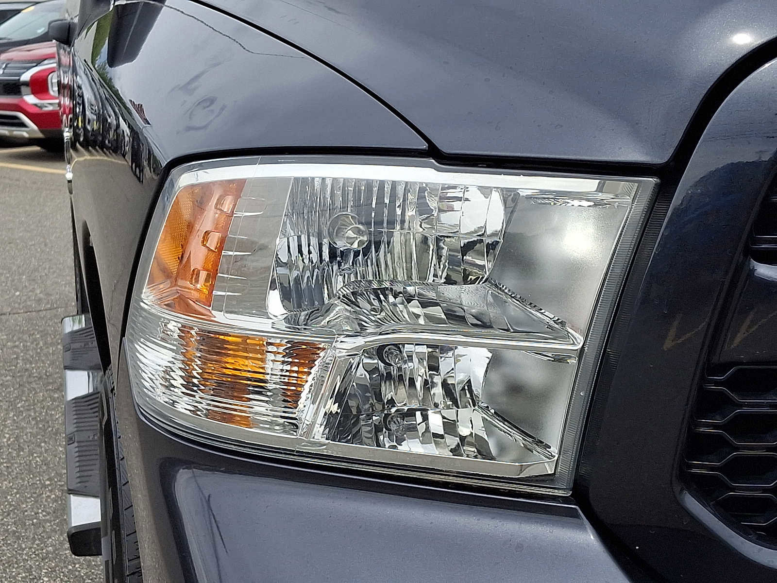 Used 2018 RAM 1500 Express AWD/4WD image 9