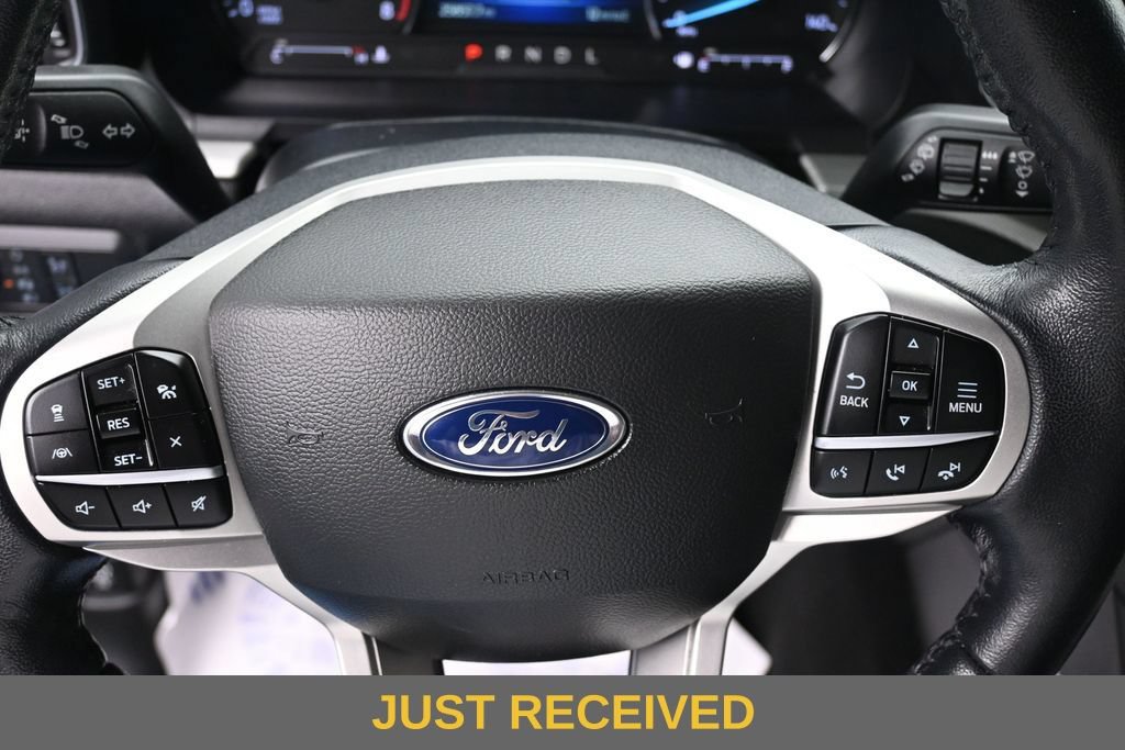 Certified 2022 Ford Explorer XLT w/ Equipment Group 202A RWD image 15