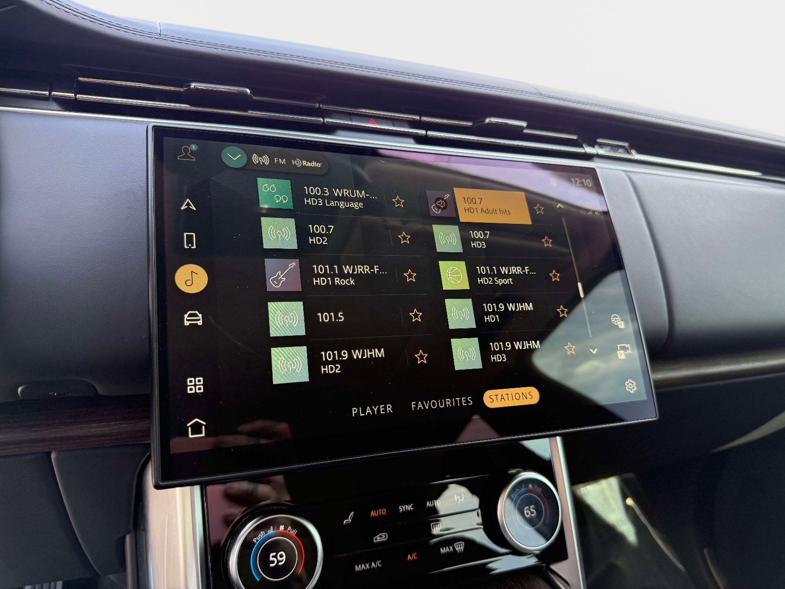 Used 2022 Land Rover Range Rover Long Wheelbase SE image 48