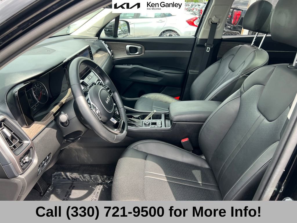Certified 2022 Kia Sorento EX w/ Panoramic Sunroof Package FWD image 43