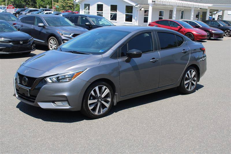 Used 2020 Nissan Versa SR FWD image 4