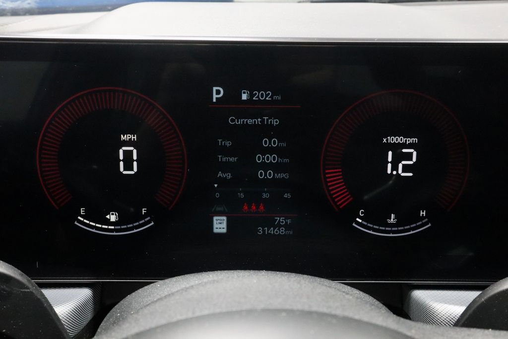 Used 2025 Hyundai Sonata SEL FWD image 28
