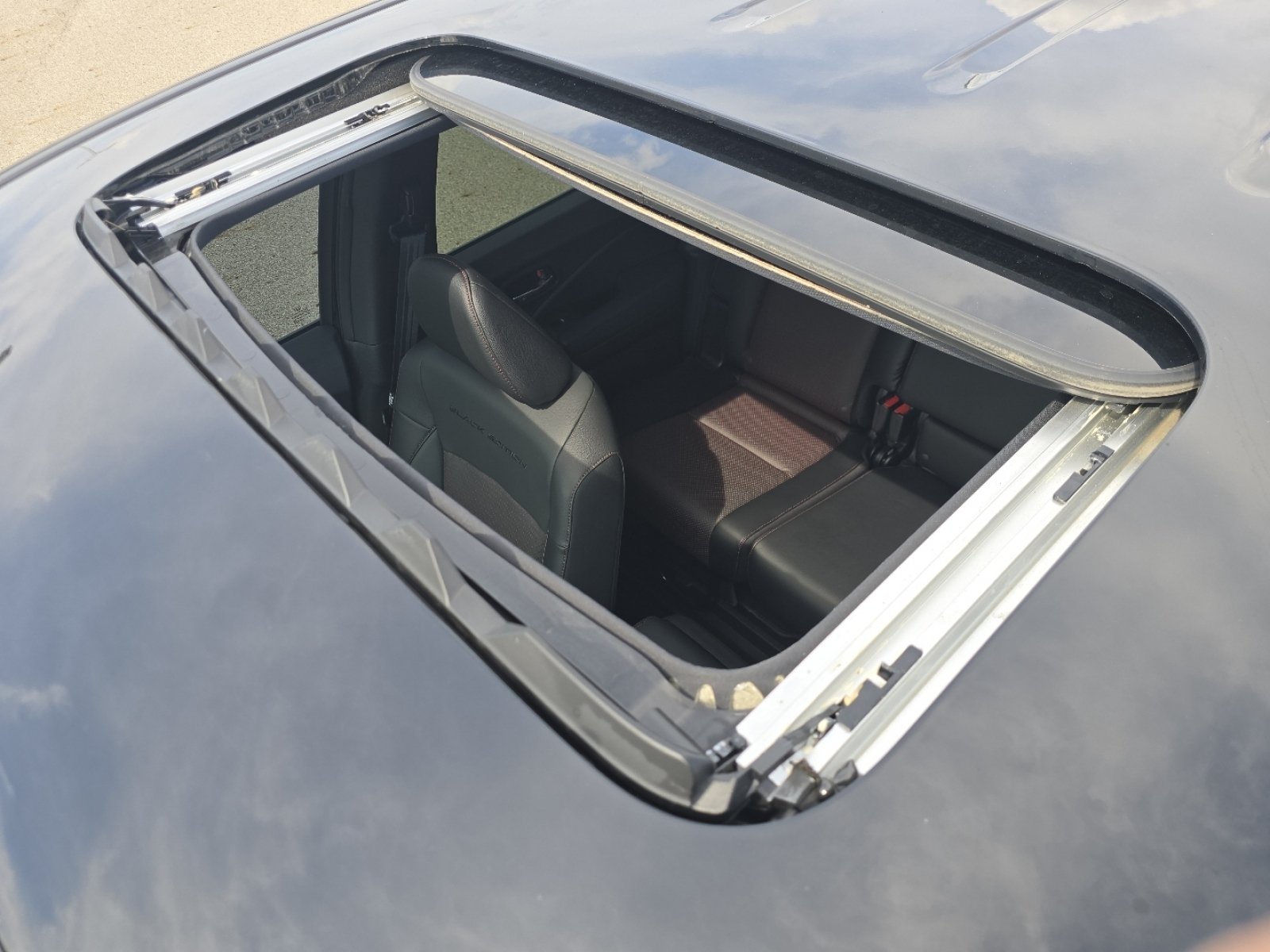 Used 2024 Honda Ridgeline Black Edition image 3
