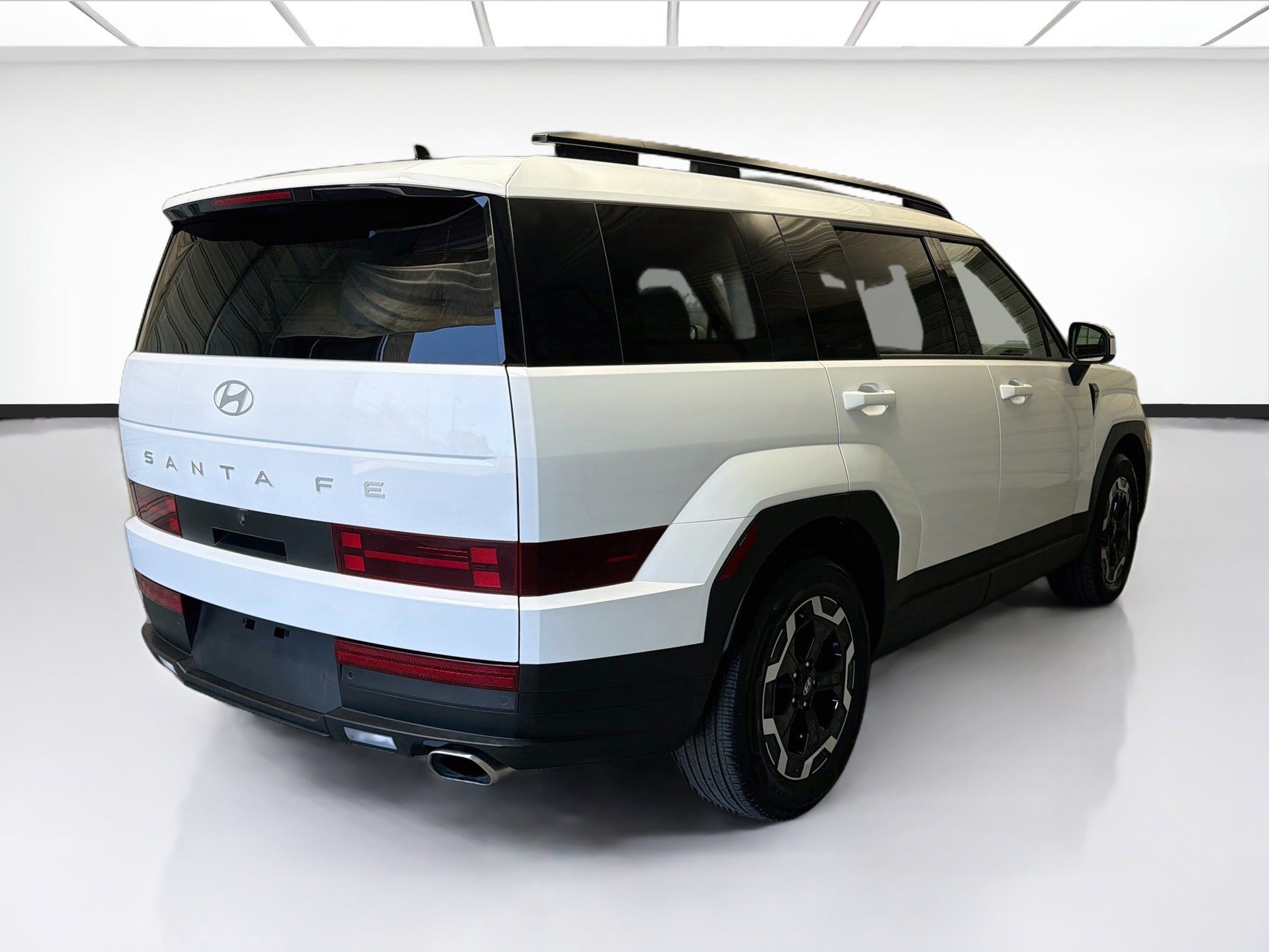 Used 2026 Hyundai Santa Fe SEL FWD image 4