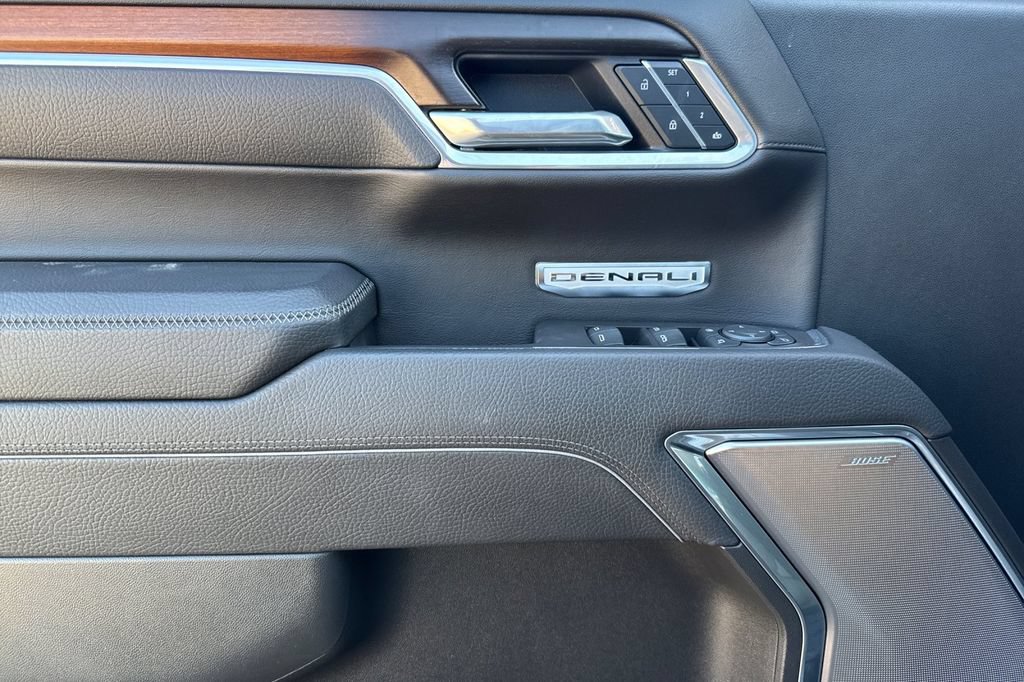 Used 2025 GMC Sierra 1500 Denali AWD/4WD image 14