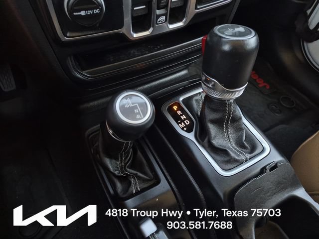 Used 2021 Jeep Wrangler Unlimited Sahara AWD/4WD image 38