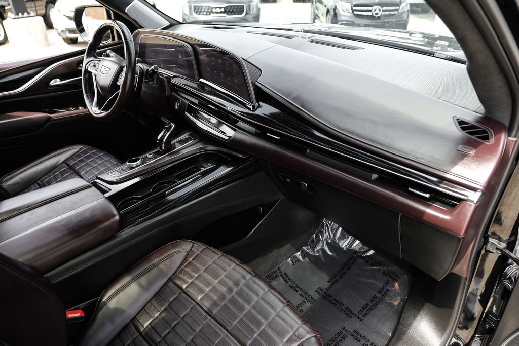 Used 2023 Cadillac Escalade V AWD/4WD image 10