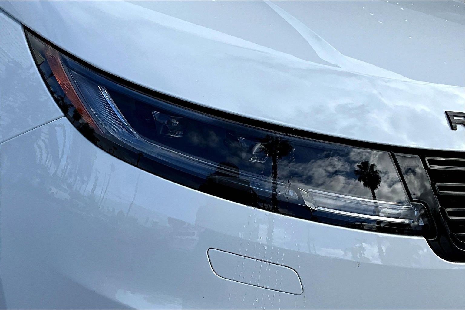 Used 2025 Land Rover Range Rover Sport SE image 28