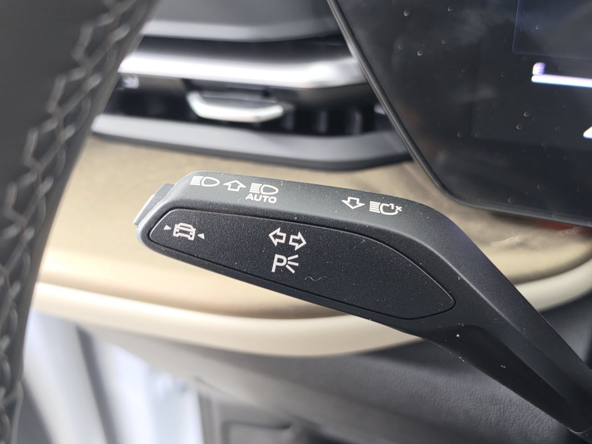 Used 2025 Audi Q5 Premium w/ Convenience Package AWD/4WD image 26