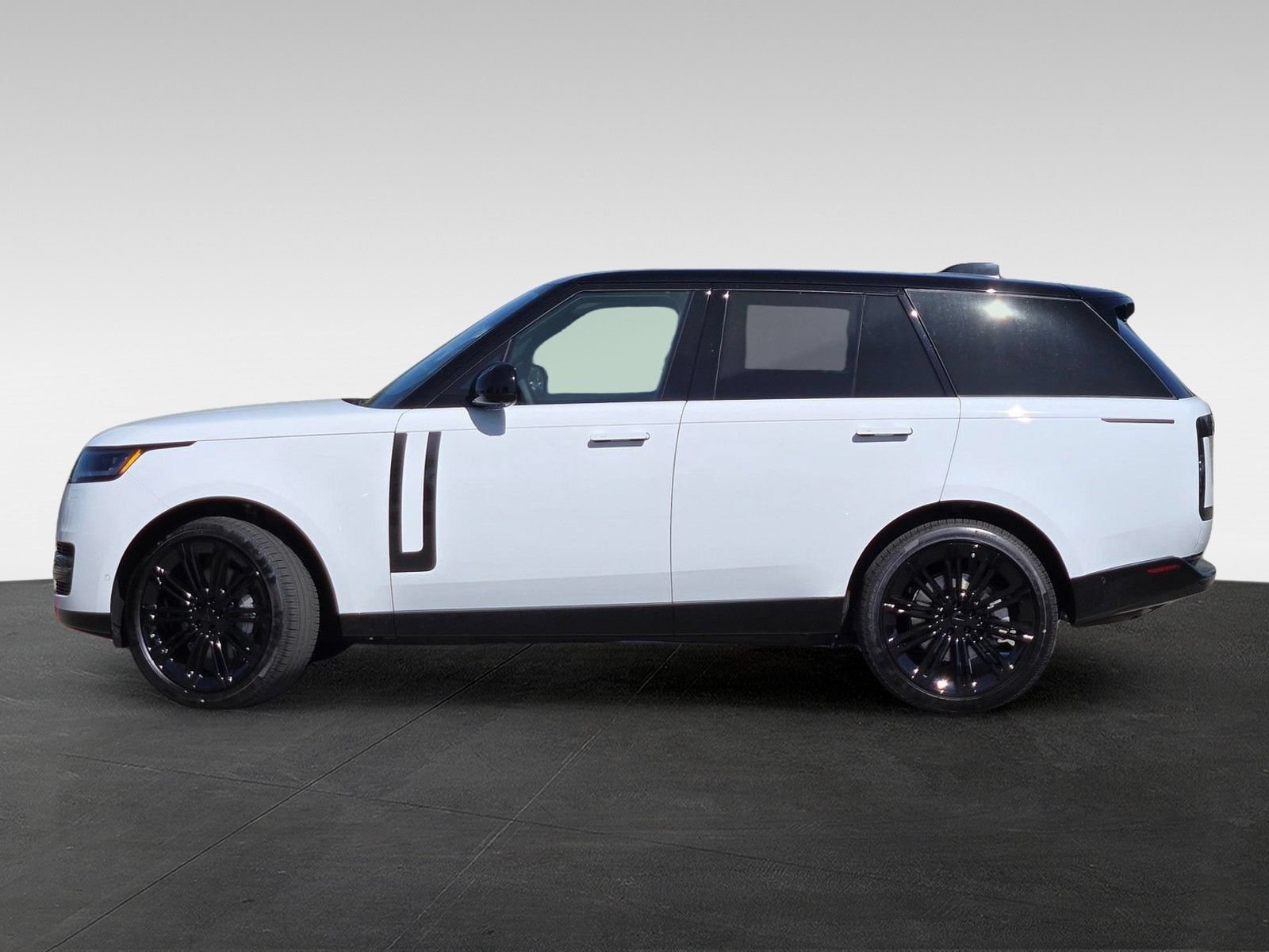 New 2026 Land Rover Range Rover SE AWD/4WD image 4