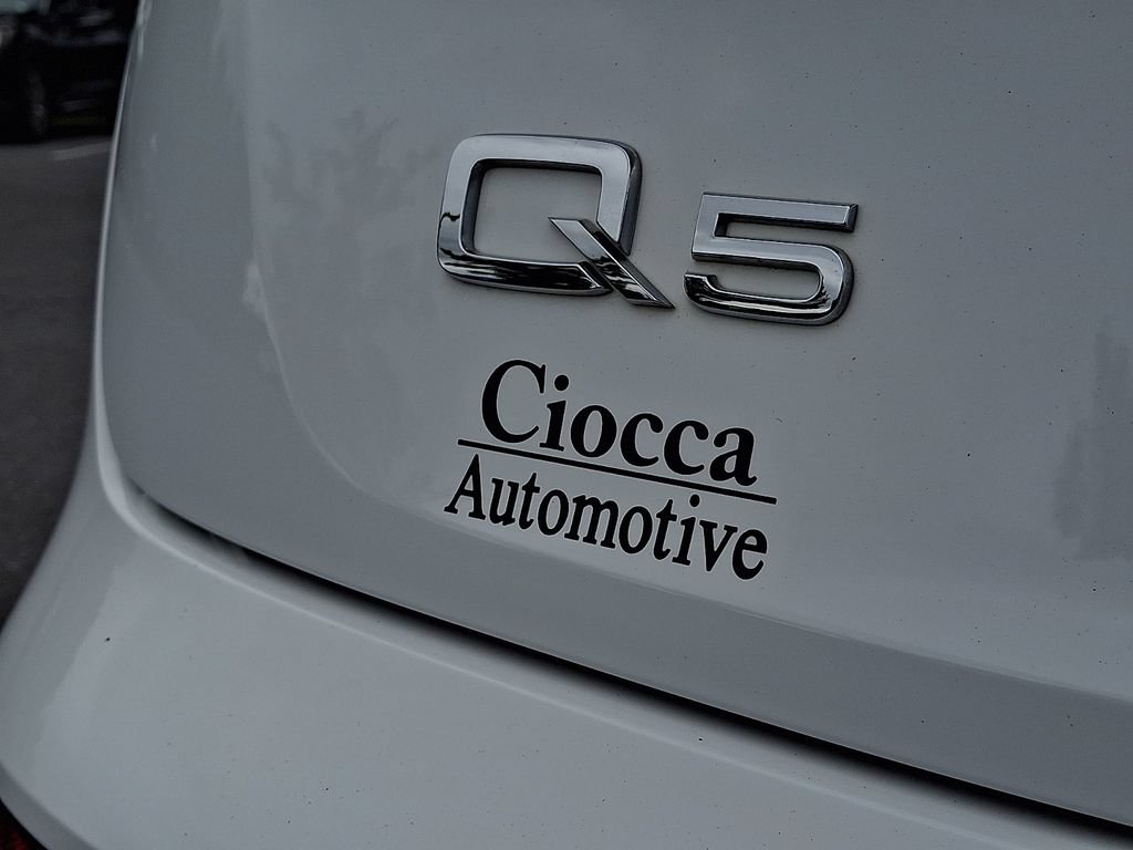 Used 2021 Audi Q5 Prestige w/ Prestige Package AWD/4WD image 38
