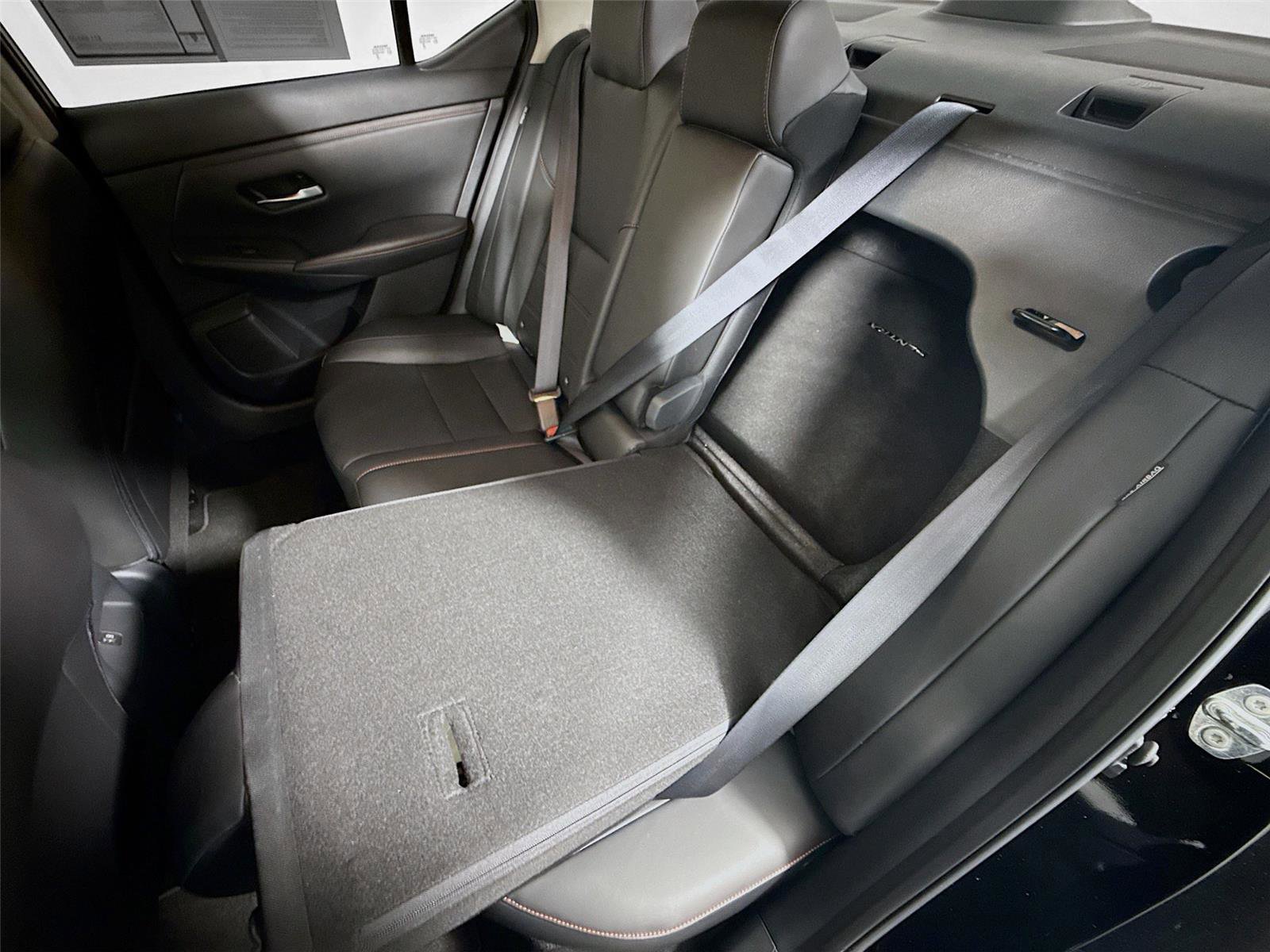 Used 2024 Nissan Sentra SR w/ SR Premium Package image 20