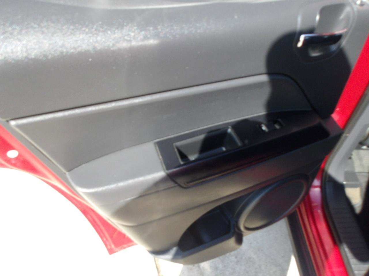 Used 2014 Jeep Patriot Latitude FWD image 16