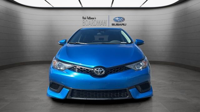 Used 2018 Toyota Corolla iM w/ Carpet Mat Package (TMS) FWD image 12