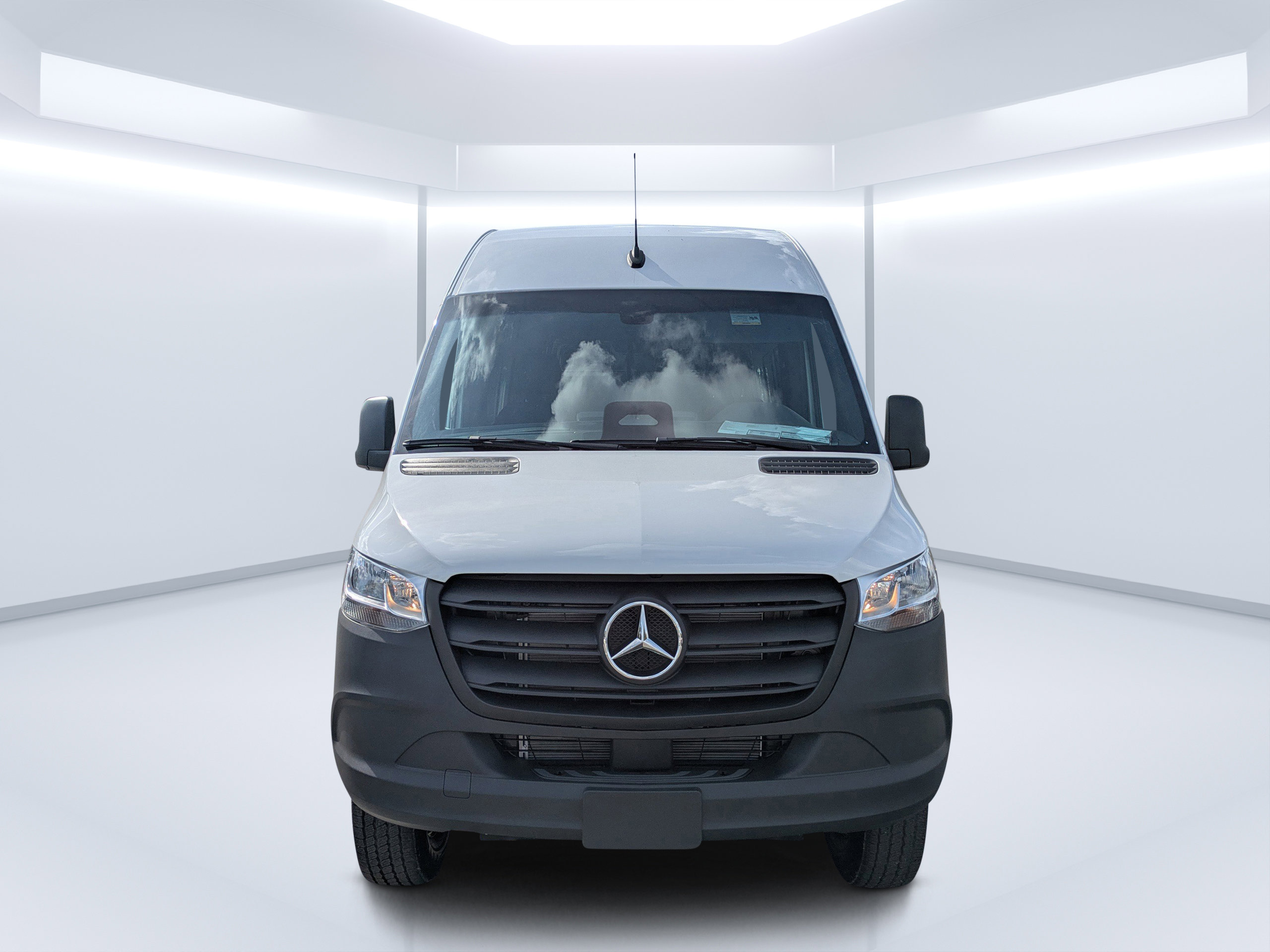 New 2026 Mercedes-Benz Sprinter 144 Cargo image 10