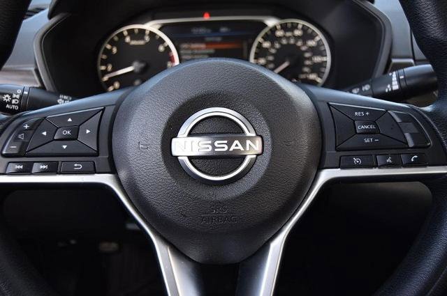 Used 2024 Nissan Altima 2.5 SV image 18