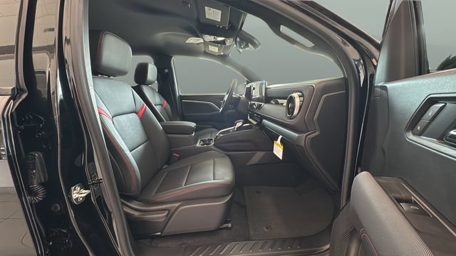 New 2026 Chevrolet Colorado Z71 w/ Technology Package AWD/4WD image 17