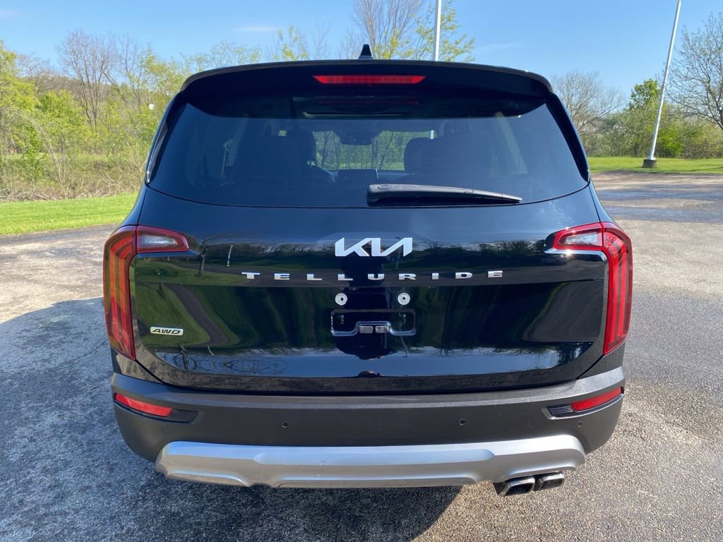 Certified 2022 Kia Telluride SX w/ SX Prestige Package AWD/4WD image 4