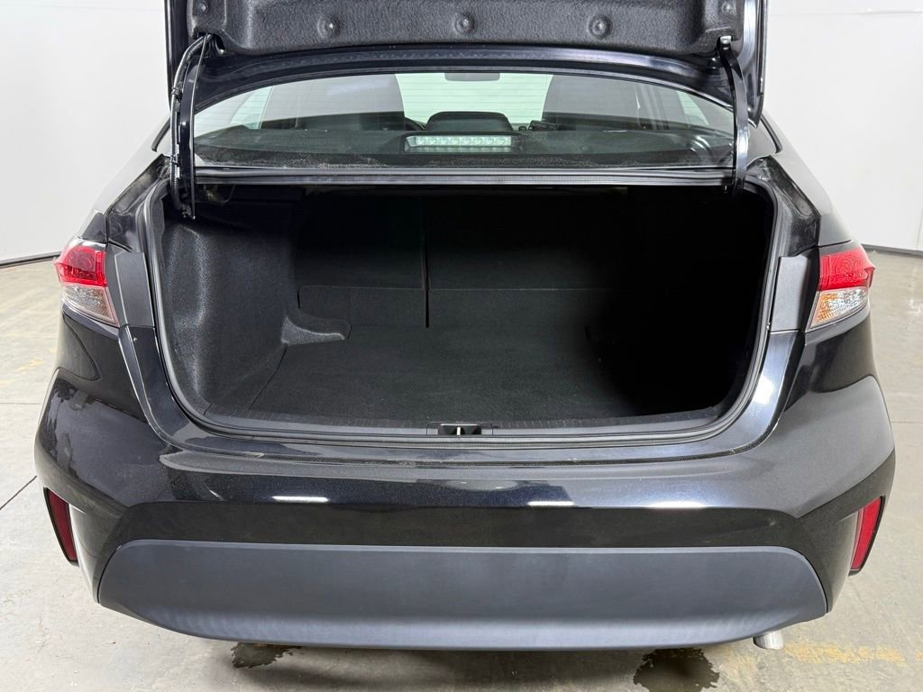 Used 2024 Toyota Corolla LE FWD image 16