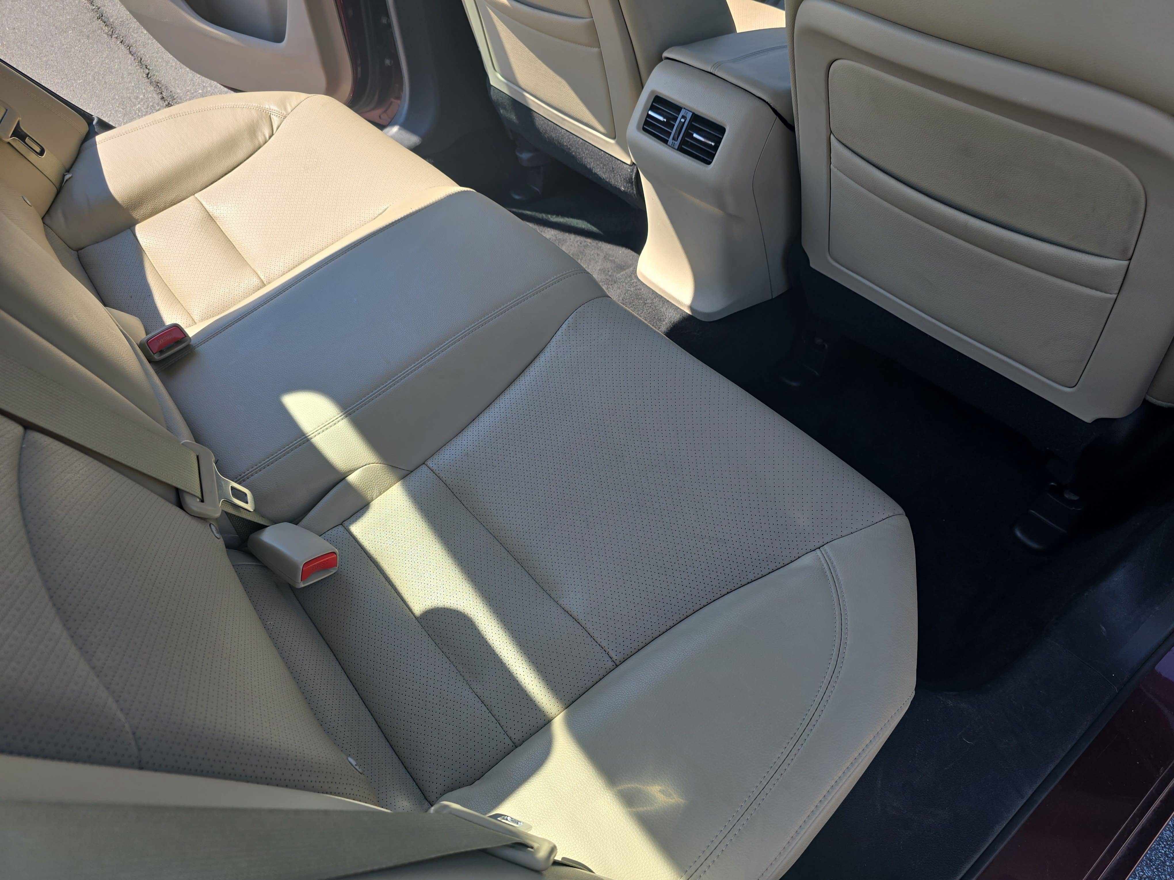 Used 2014 Honda Accord EX-L image 11