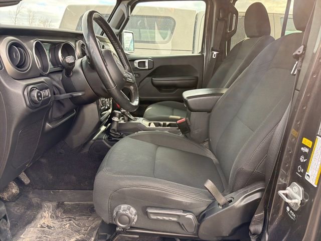 Used 2021 Jeep Gladiator Willys image 4