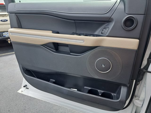 Certified 2024 Ford Expedition Limited AWD/4WD image 32