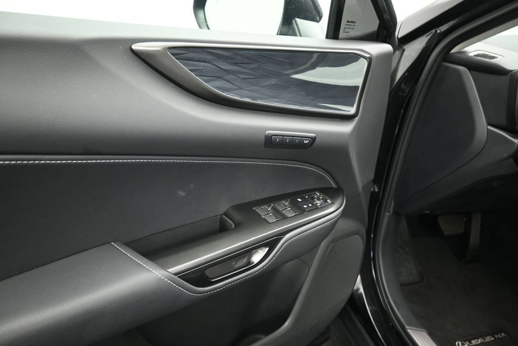 Used 2025 Lexus NX 350h AWD w/ Cold Area Package image 8