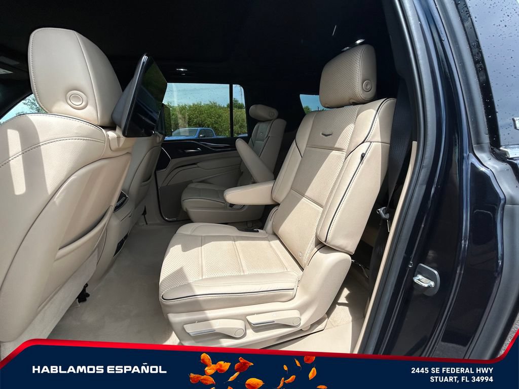 Used 2021 Cadillac Escalade ESV Premium Luxury w/ Driver Assist Tech Package RWD image 12