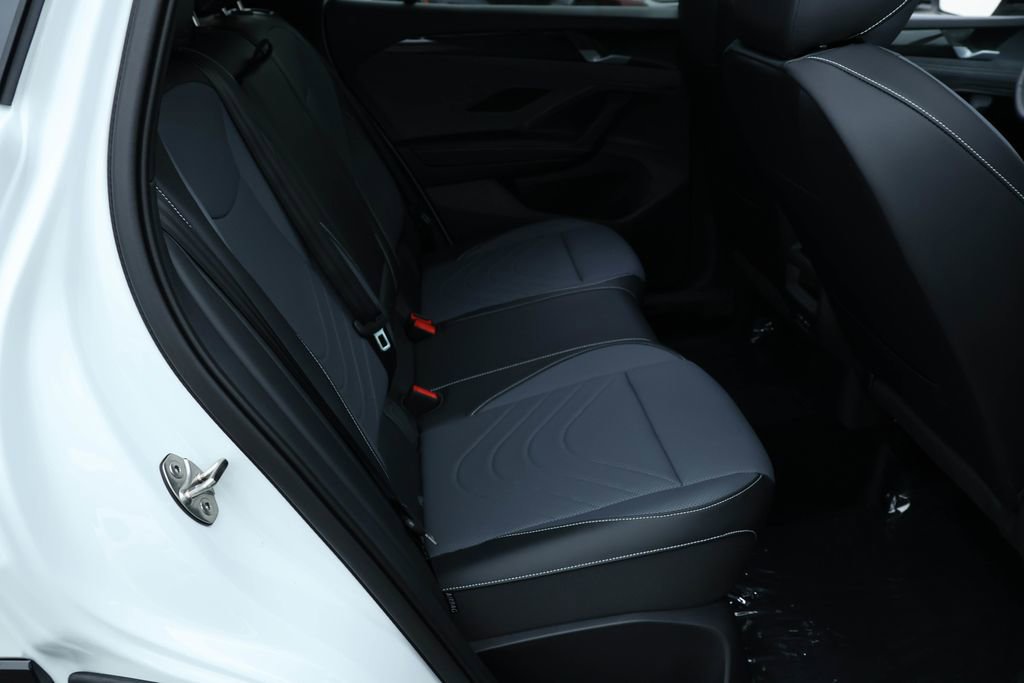 New 2026 Volkswagen Tiguan SE R-Line image 37