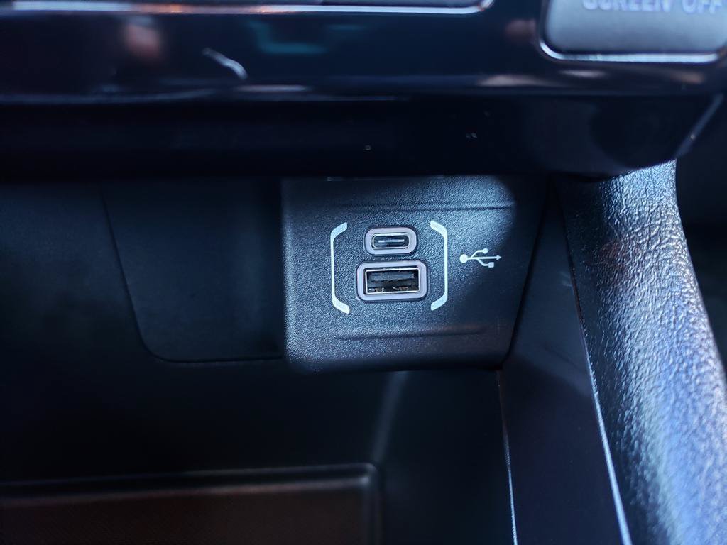 Used 2024 Jeep Compass Latitude AWD/4WD image 18