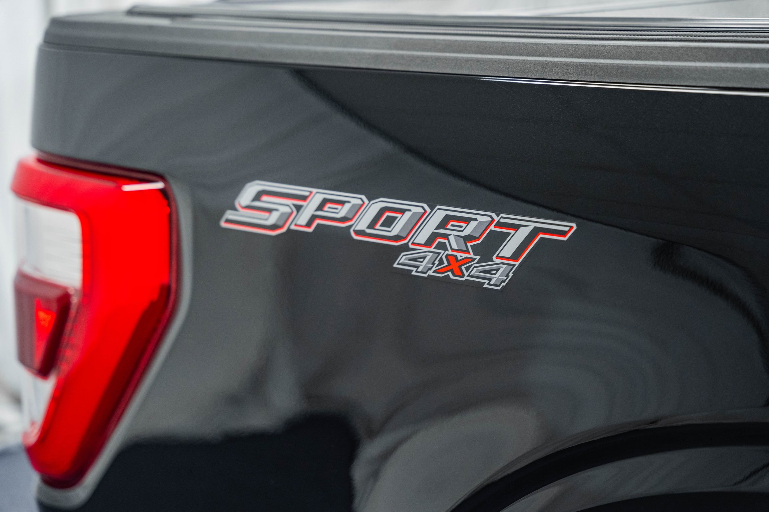 Certified 2023 Ford F150 Lariat w/ Equipment Group 502A High image 27