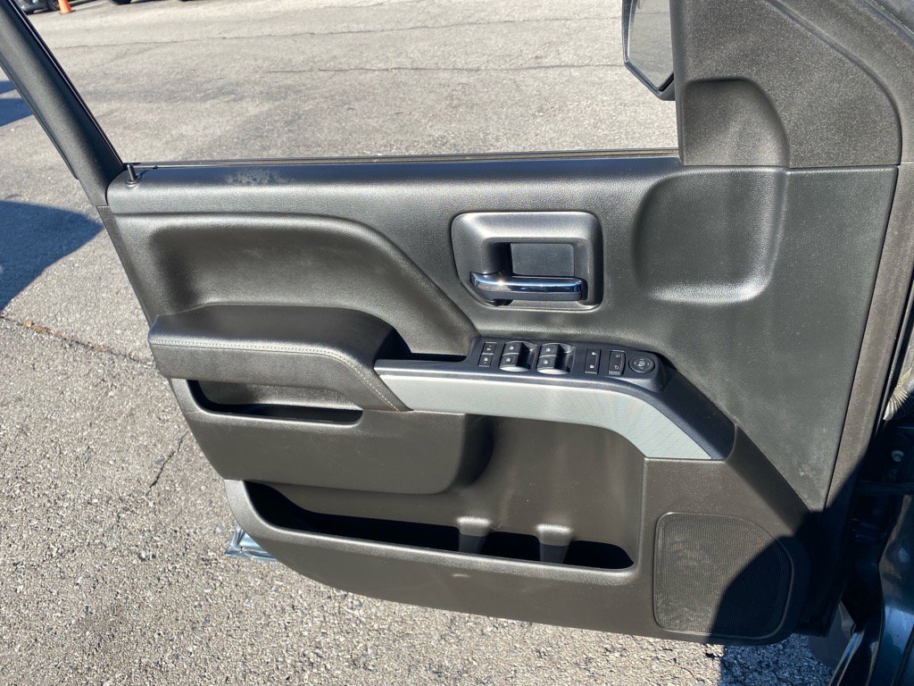 Used 2017 Chevrolet Silverado 1500 LT w/ All Star Edition image 20