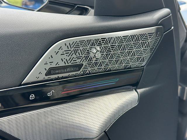 Certified 2025 BMW 530i xDrive AWD/4WD image 17