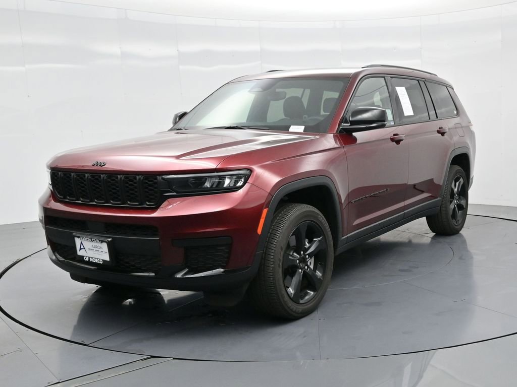 New 2023 Jeep Grand Cherokee L Laredo image 3
