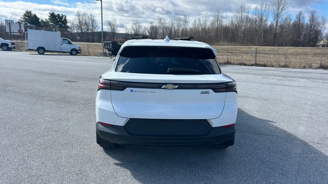 New 2026 Chevrolet Equinox EV LT w/ Comfort Package AWD/4WD image 4