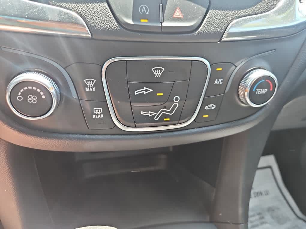 Used 2022 Chevrolet Equinox LT w/ LPO, Floor Liner Package AWD/4WD image 17