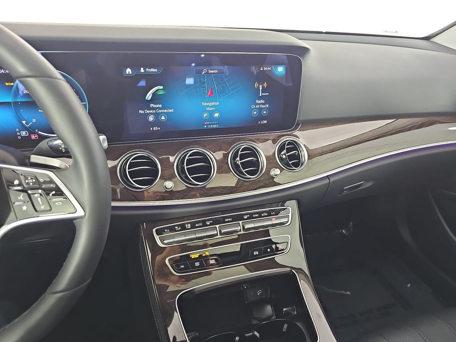 Used 2023 Mercedes-Benz E 350 Sedan image 20